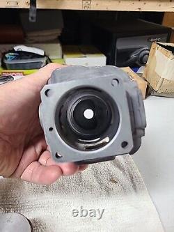 Stihl 056 NOS Piston And Cylinder. 52 Mm. Read The Description