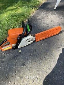 Stihl MS 290 Chainsaw, With 16 Bar, Runs Strong