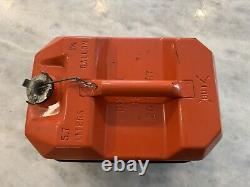 Vintage Chainsaw 1987 Stihl Blitz USMC Metal Chainsaw Gas Fuel Can Minty